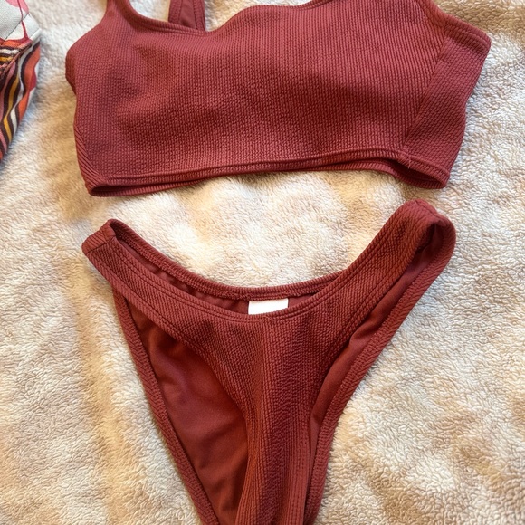 Rust Bikini Set - Picture 2 of 5